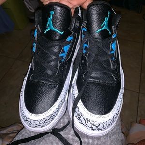 Jordans men size 8 (women size 10)